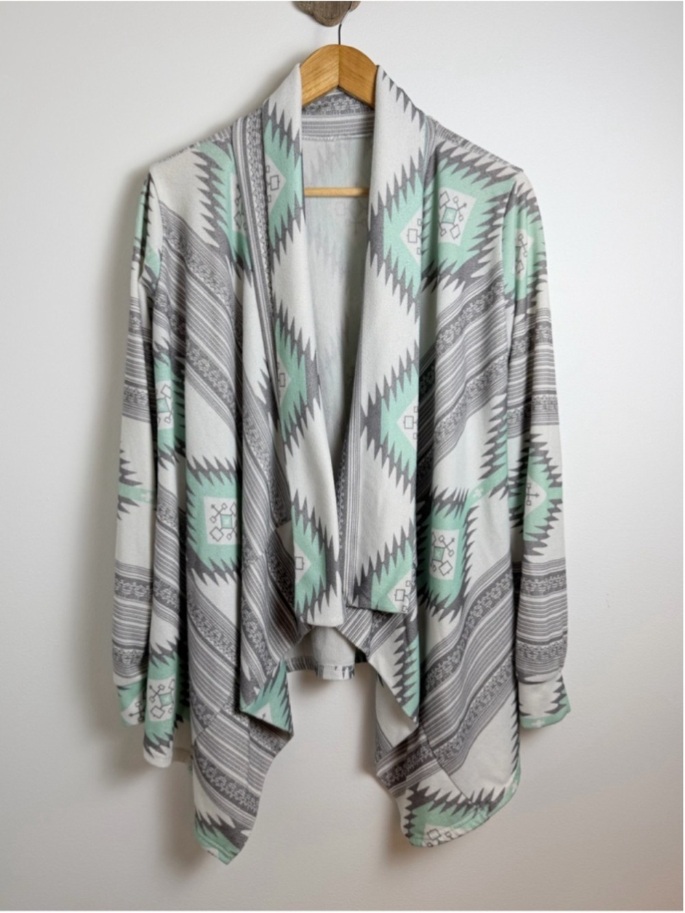 Southwestern Aztec Mint Gray Draped Open Front Cardigan - Picture 1 of 7